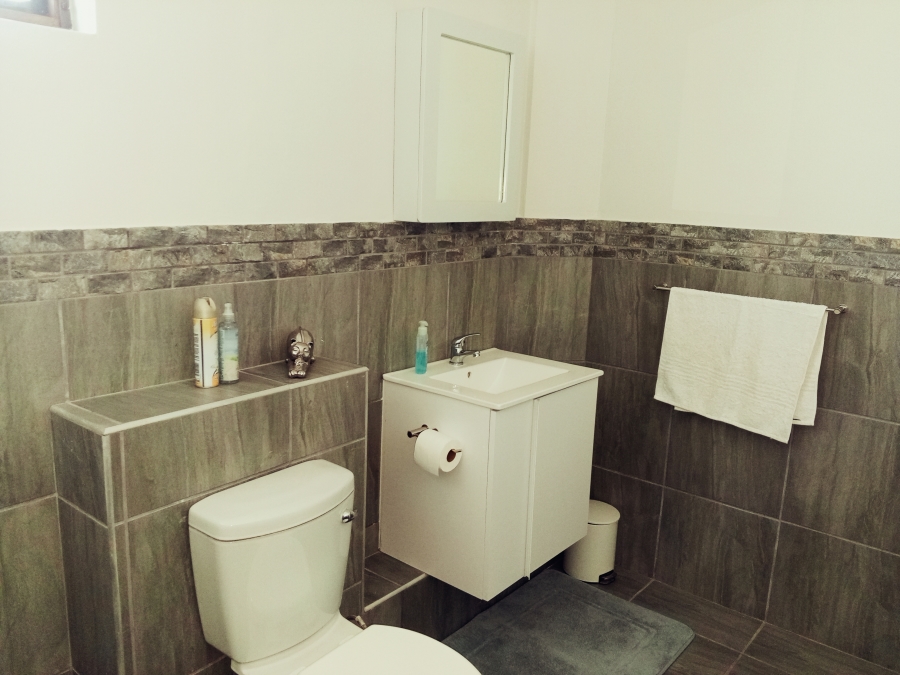 6 Bedroom Property for Sale in Bayview Western Cape